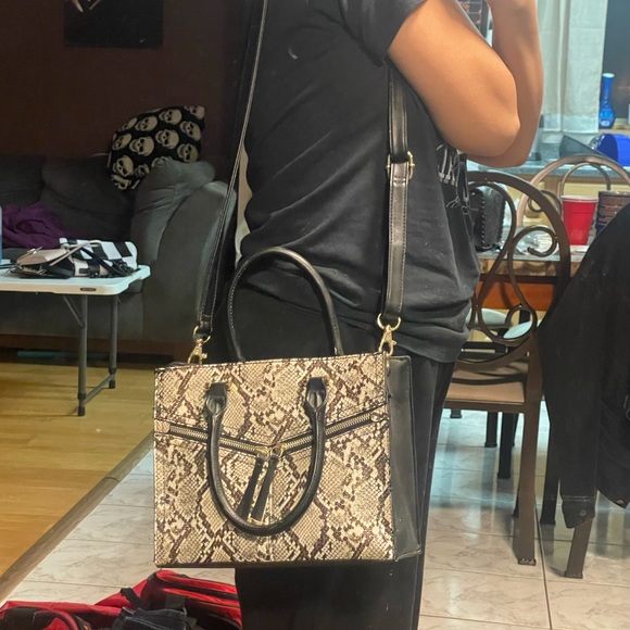 ALDO snakeprint handbag - Picture 12 of 13